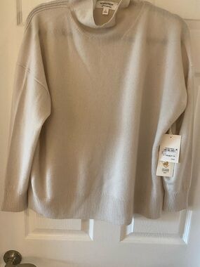 Nordstrom Beige/Cream Turtleneck cashmere Sweater